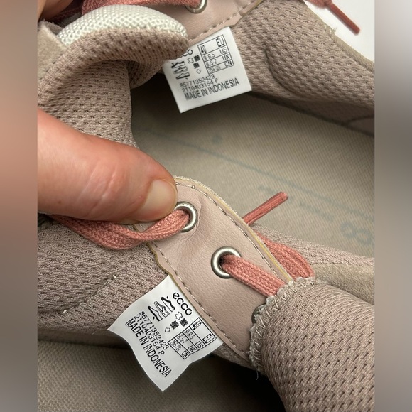 ECCO  Size 9 - 9.5 Soft Classic Retro Tie Trainers Sneaker Shoes Grey Rose - Picture 10 of 14